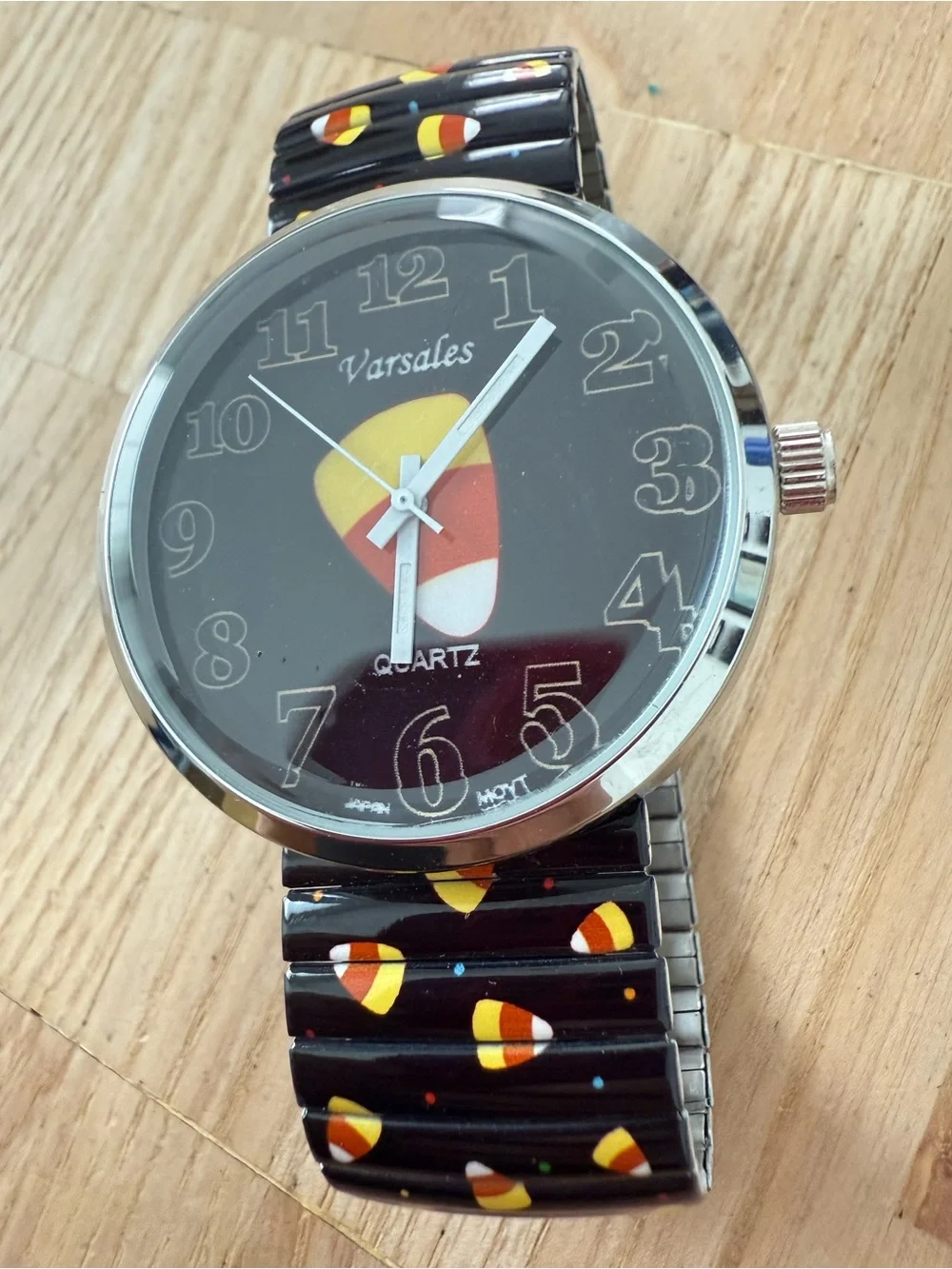 Varsales ladies Halloween candy corn novelty watch NEW BATTERY